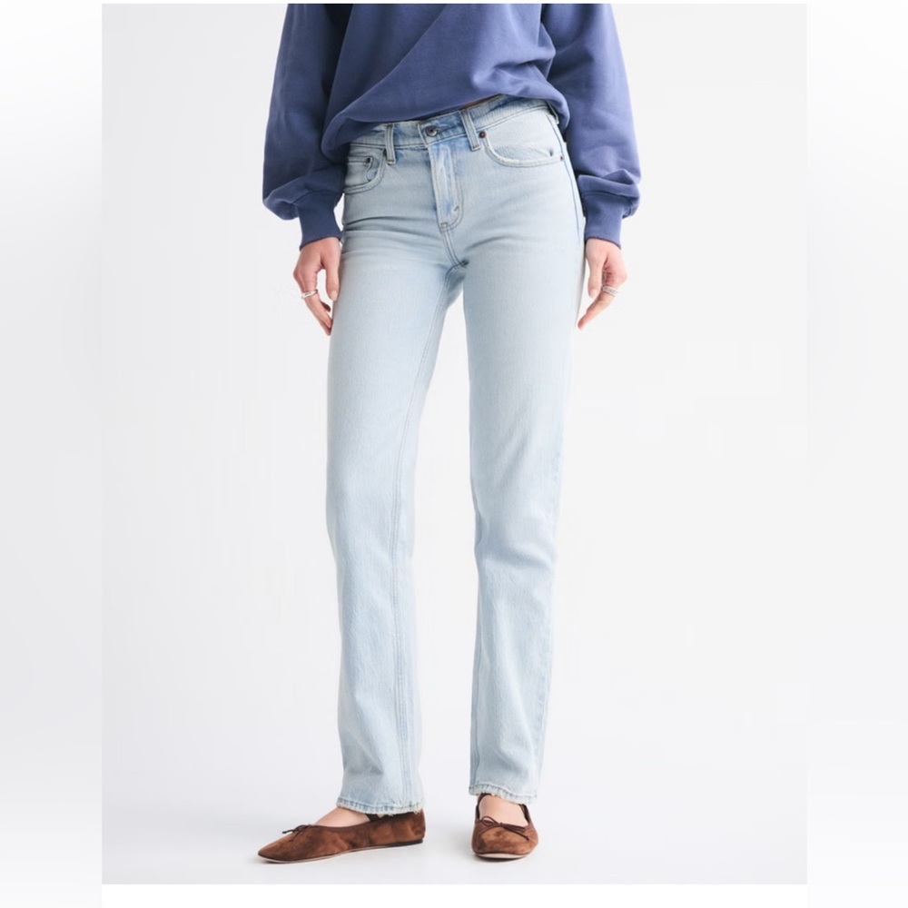 Abercrombie & Fitch Light Wash Straight Leg Jeans